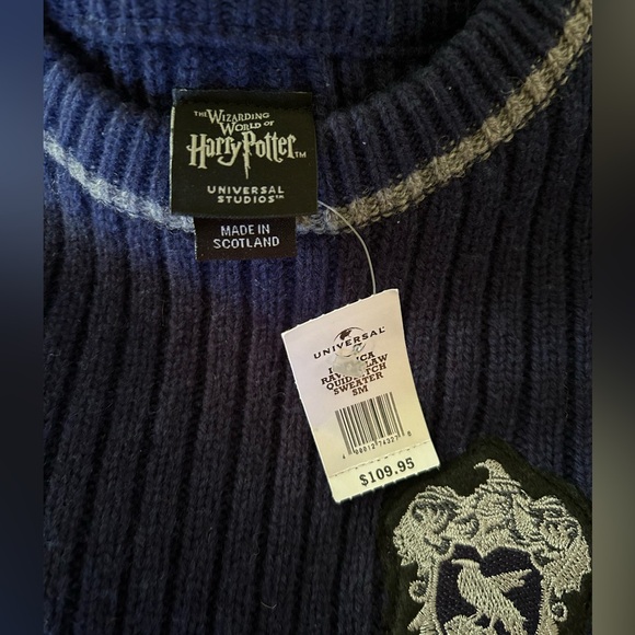 Harry Potter (Universal Studios) Sweater - Picture 5 of 7
